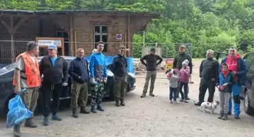 Sprzątanie miasta. Kolejna wyjątkowa akcja w Szklarskiej Porębie.